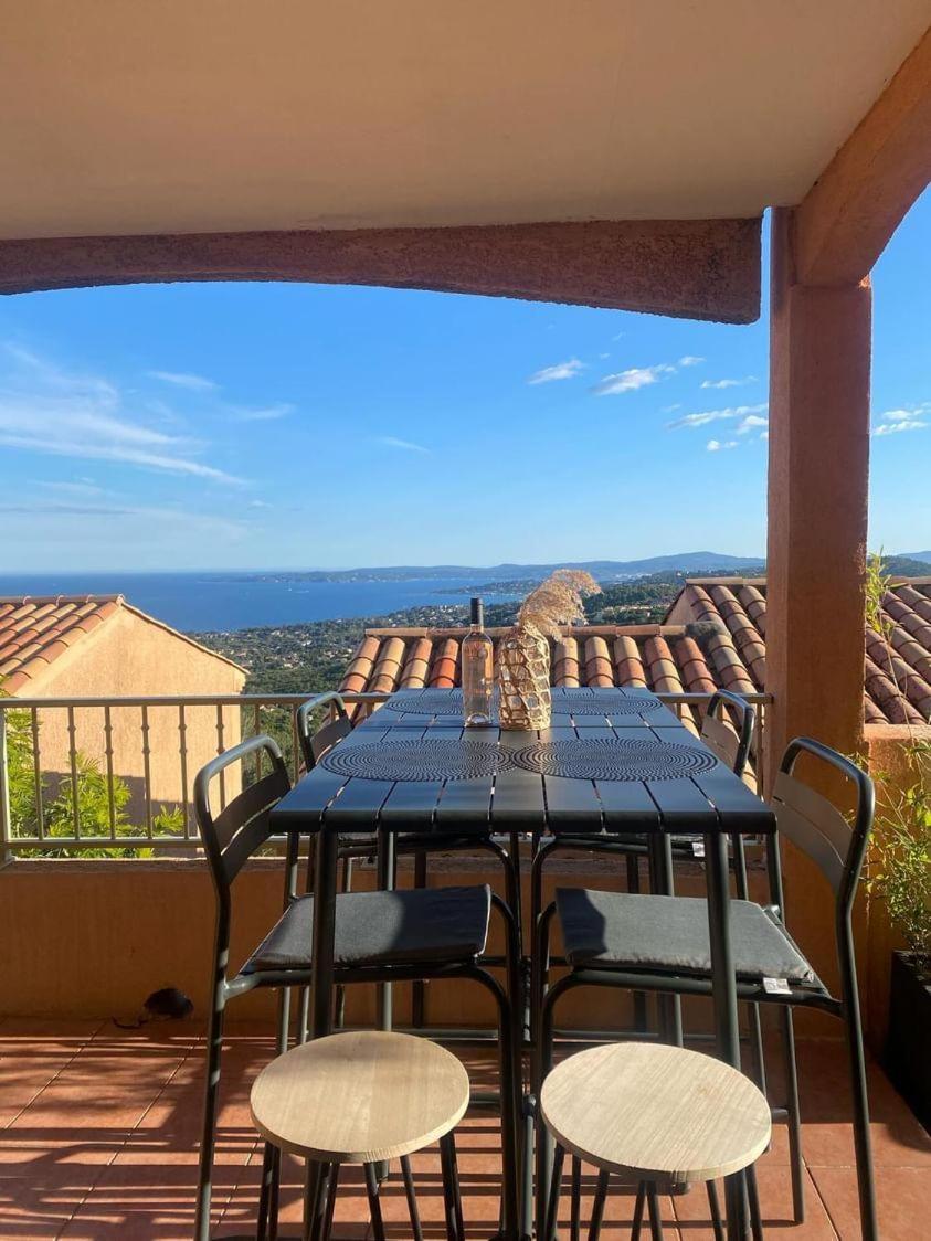 Tres Bel Appartement T3 Avec Splendide Vue Mer Les Issambres Dış mekan fotoğraf